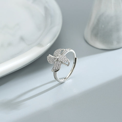 Bague Luminae moulin à vent en zircone cubique — vue de face